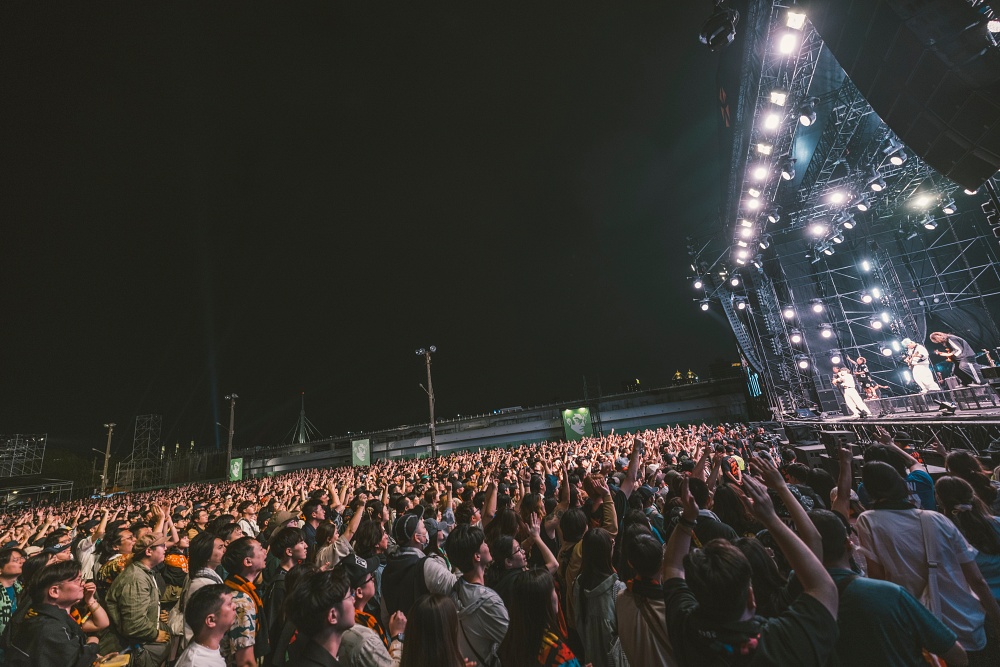 UVERworld 2025 台灣大港開唱